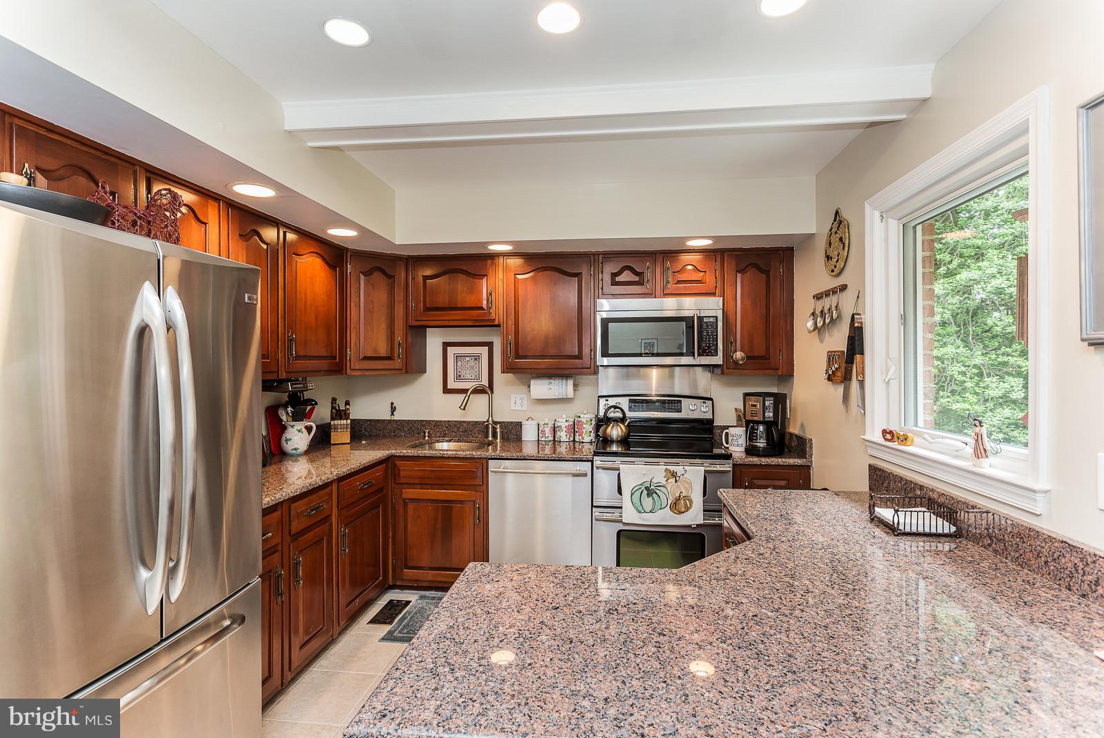 COUNCIL SQUARE - Residential