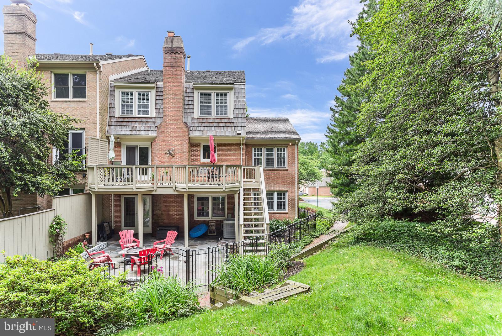 COUNCIL SQUARE - Residential