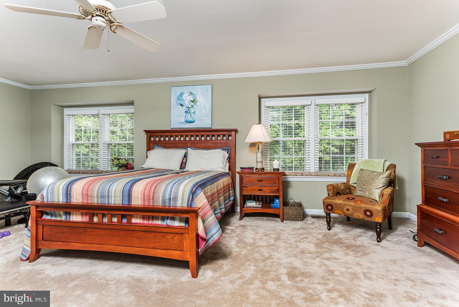 COUNCIL SQUARE - Residential