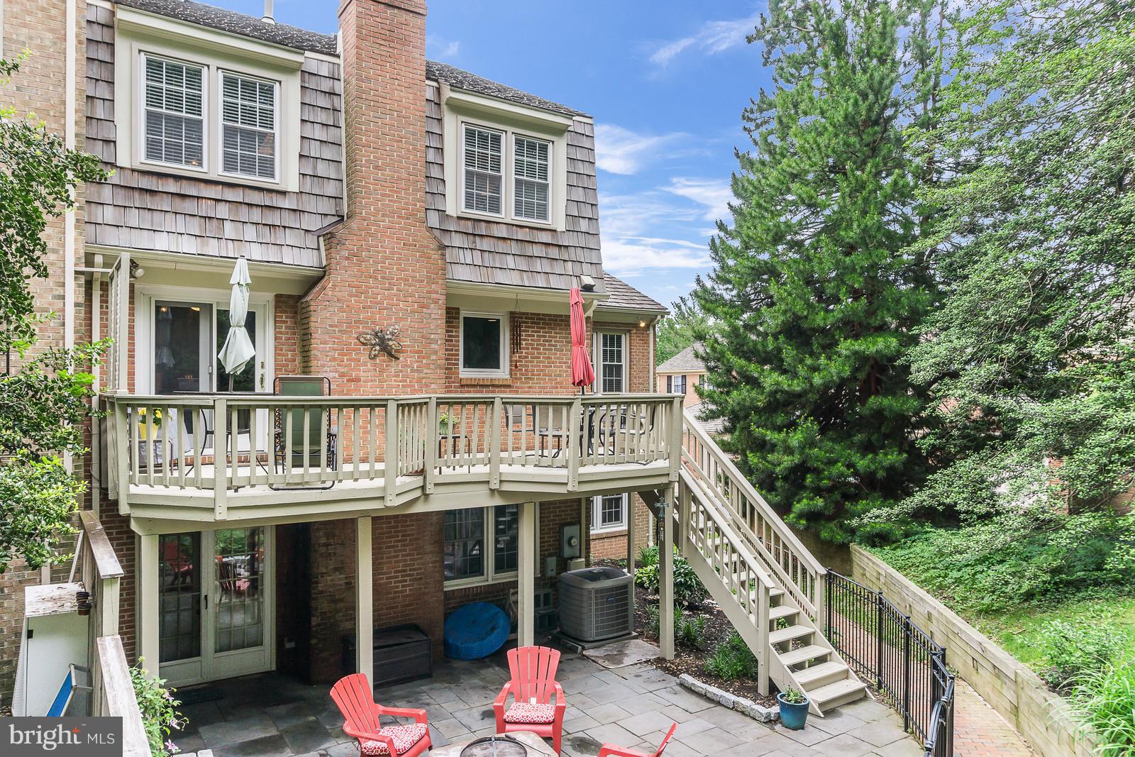 COUNCIL SQUARE - Residential