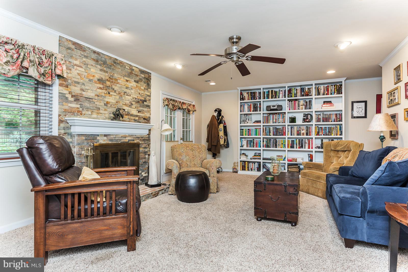 COUNCIL SQUARE - Residential