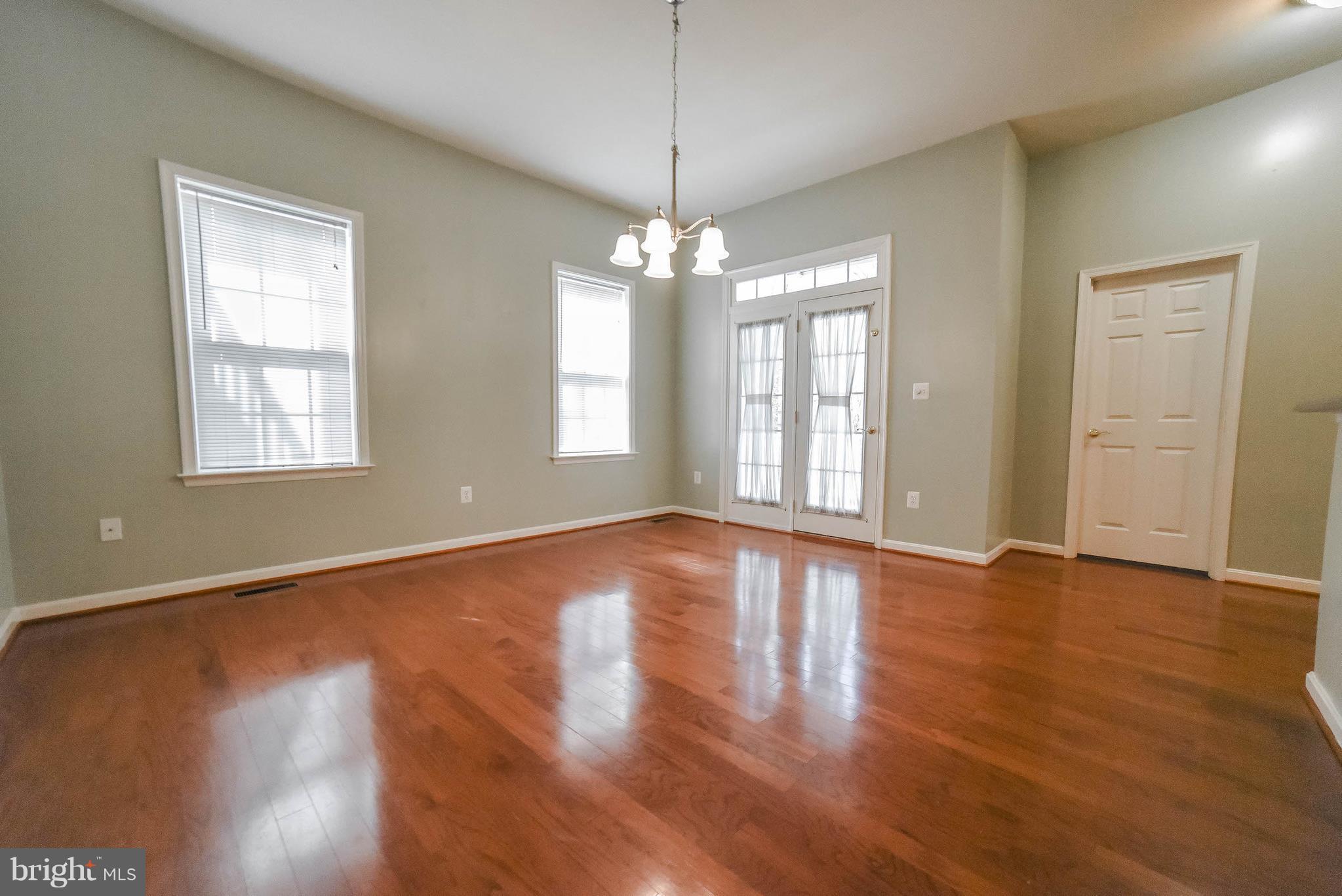 LEONARDTOWN LANDING - Residential