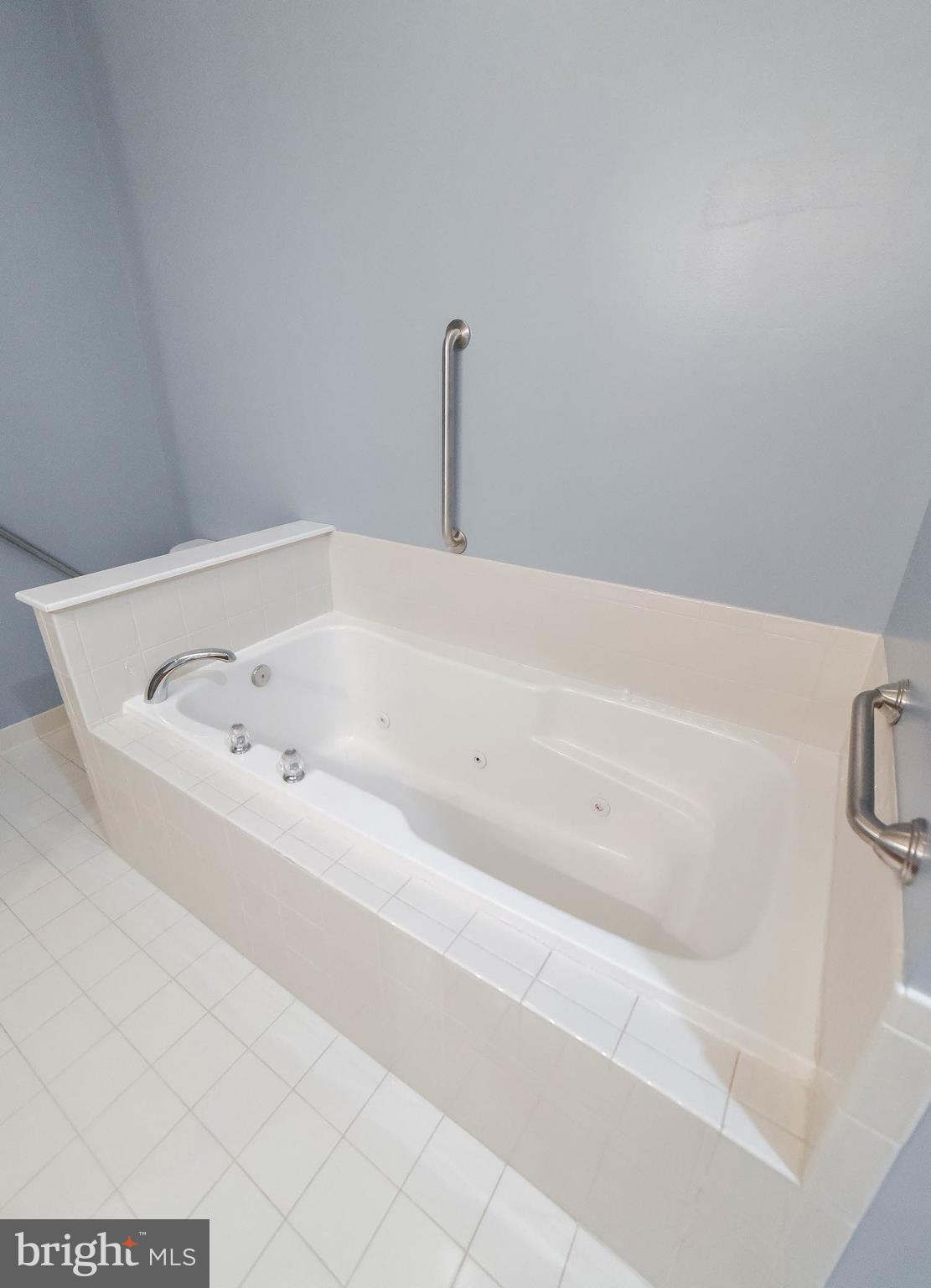 LEONARDTOWN LANDING - Residential