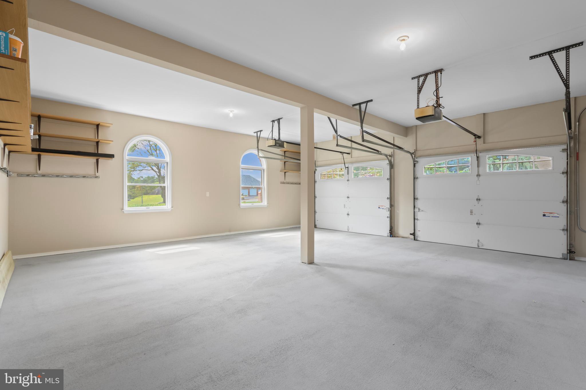 BROADHEAD MANOR - Residential