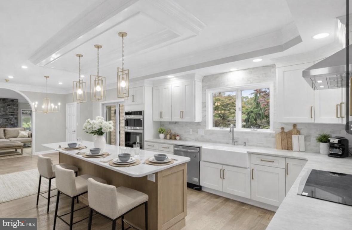 BROADHEAD MANOR - Residential