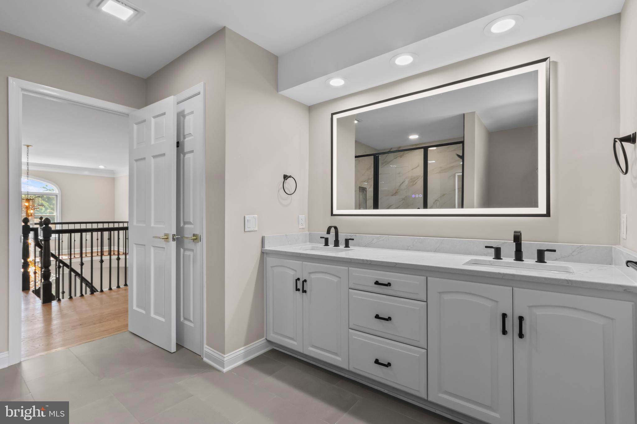 BROADHEAD MANOR - Residential