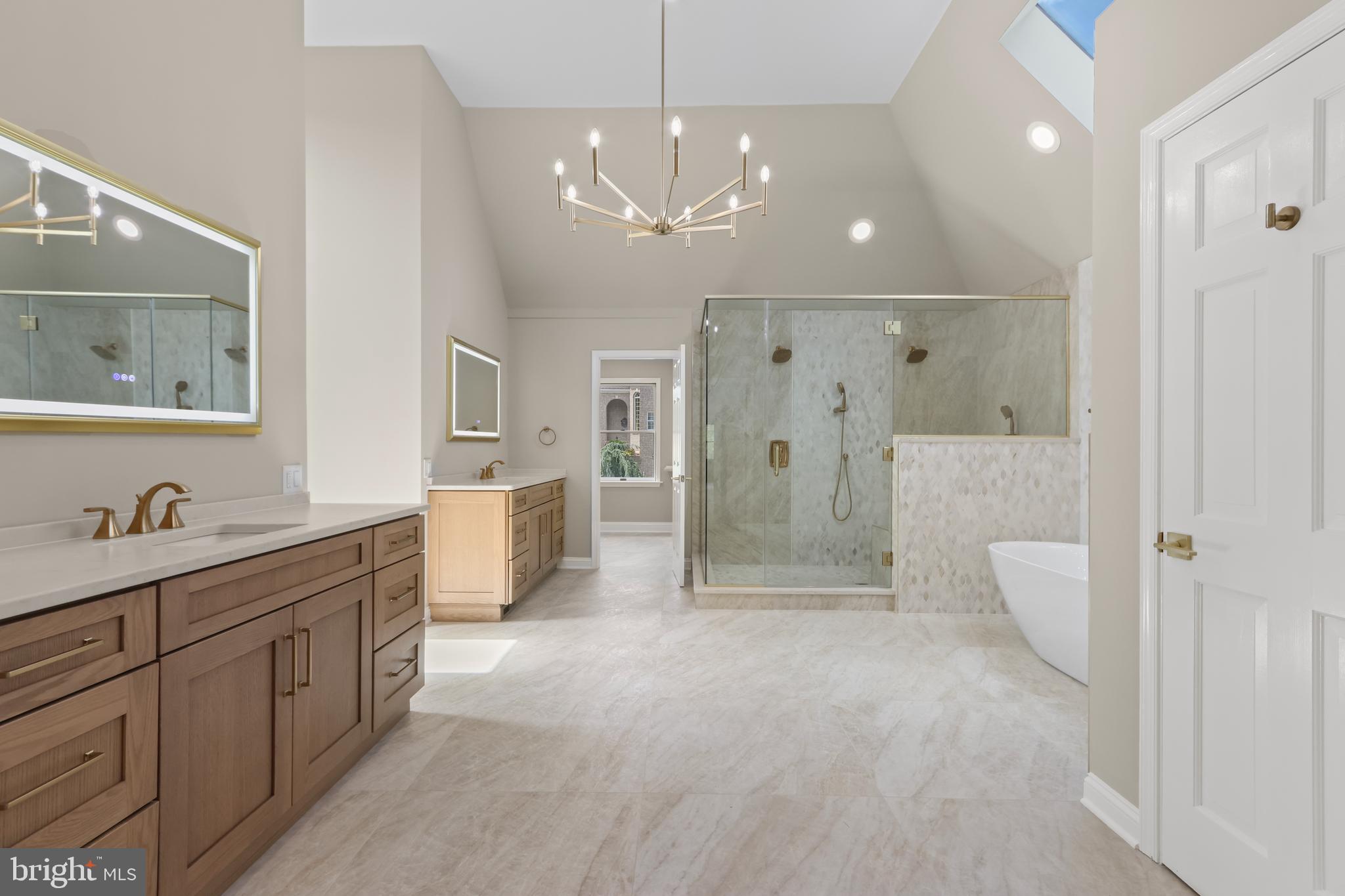 BROADHEAD MANOR - Residential