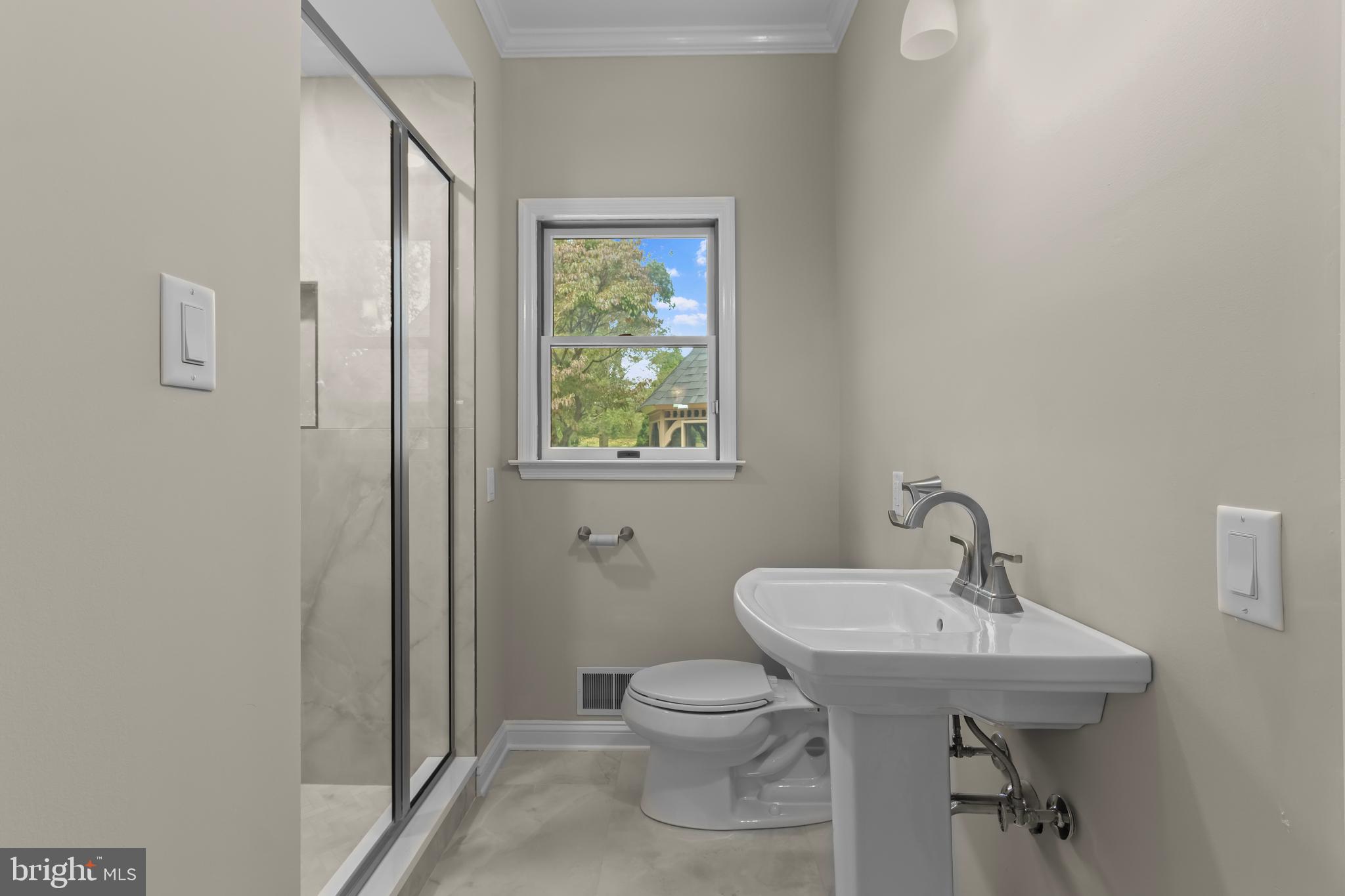 BROADHEAD MANOR - Residential