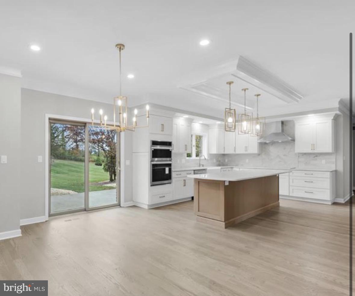 BROADHEAD MANOR - Residential