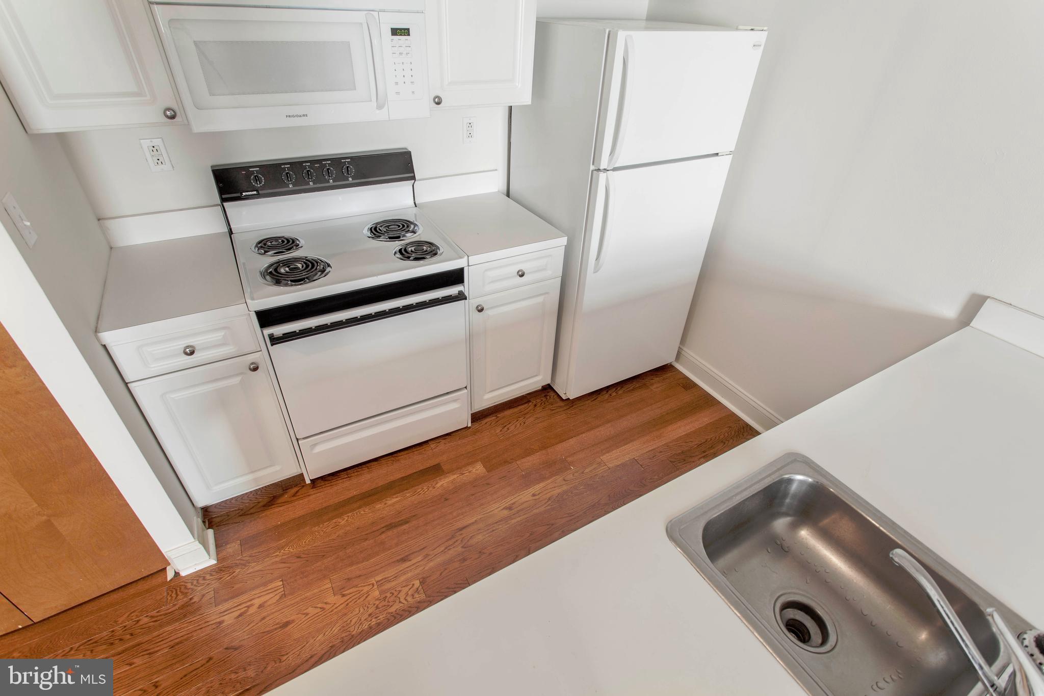 CENTER CITY - Residential Lease