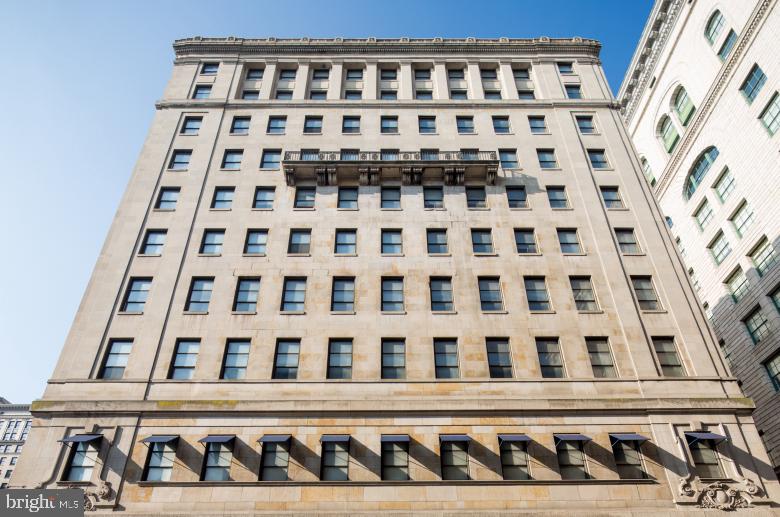 CENTER CITY - Residential Lease