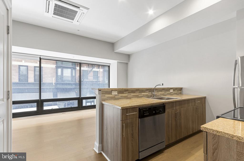 CENTER CITY - Residential Lease