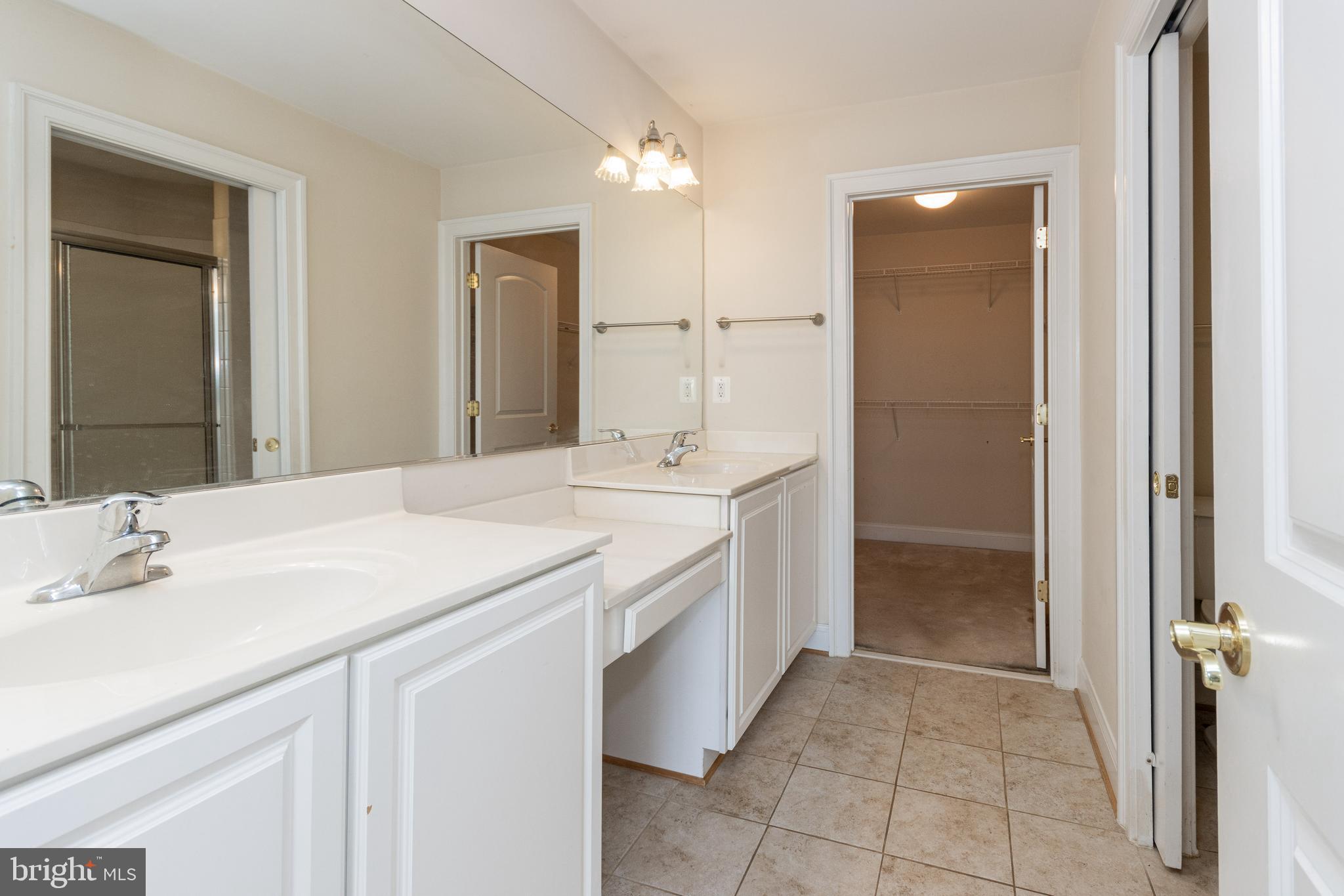 REGENCY PARK VILLAS - Residential