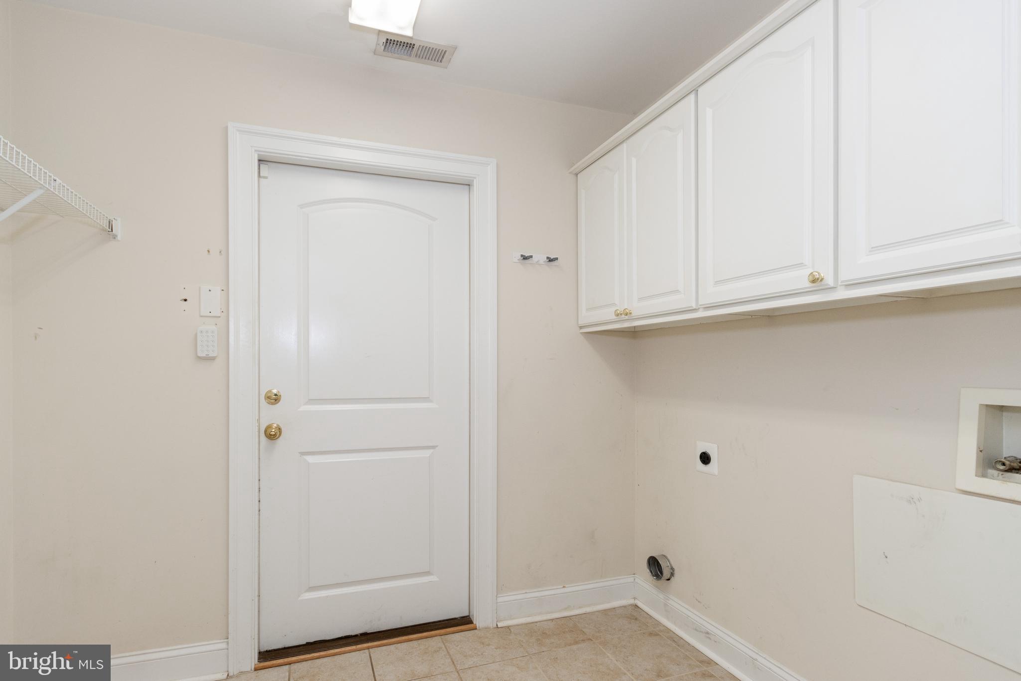 REGENCY PARK VILLAS - Residential