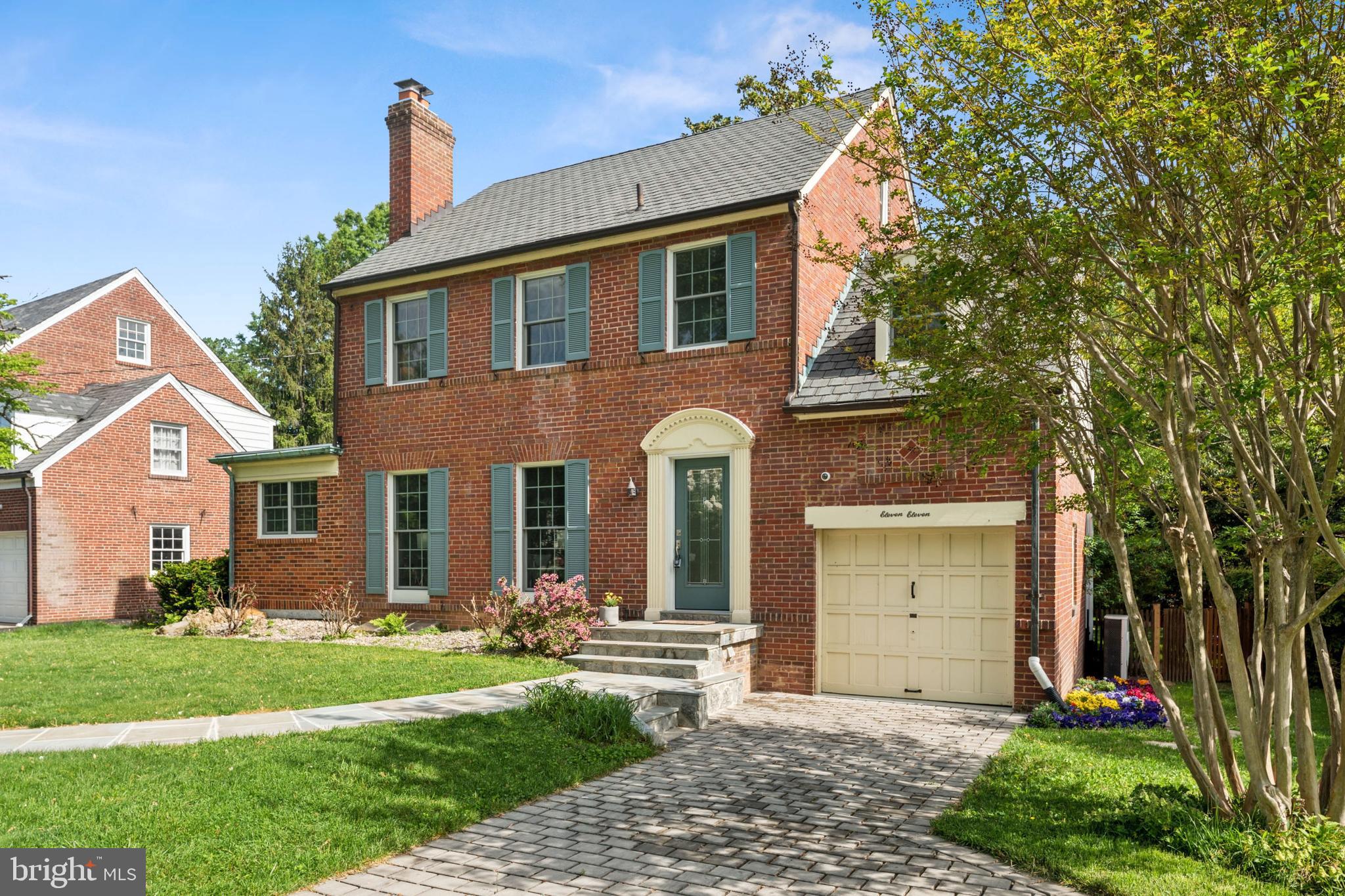 WOODSIDE PARK - Residential Lease