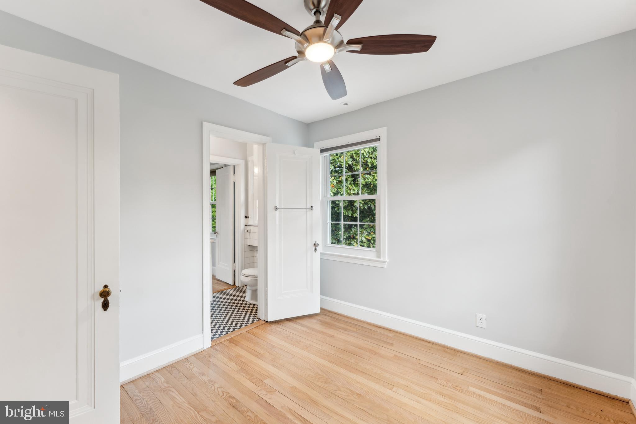 WOODSIDE PARK - Residential Lease