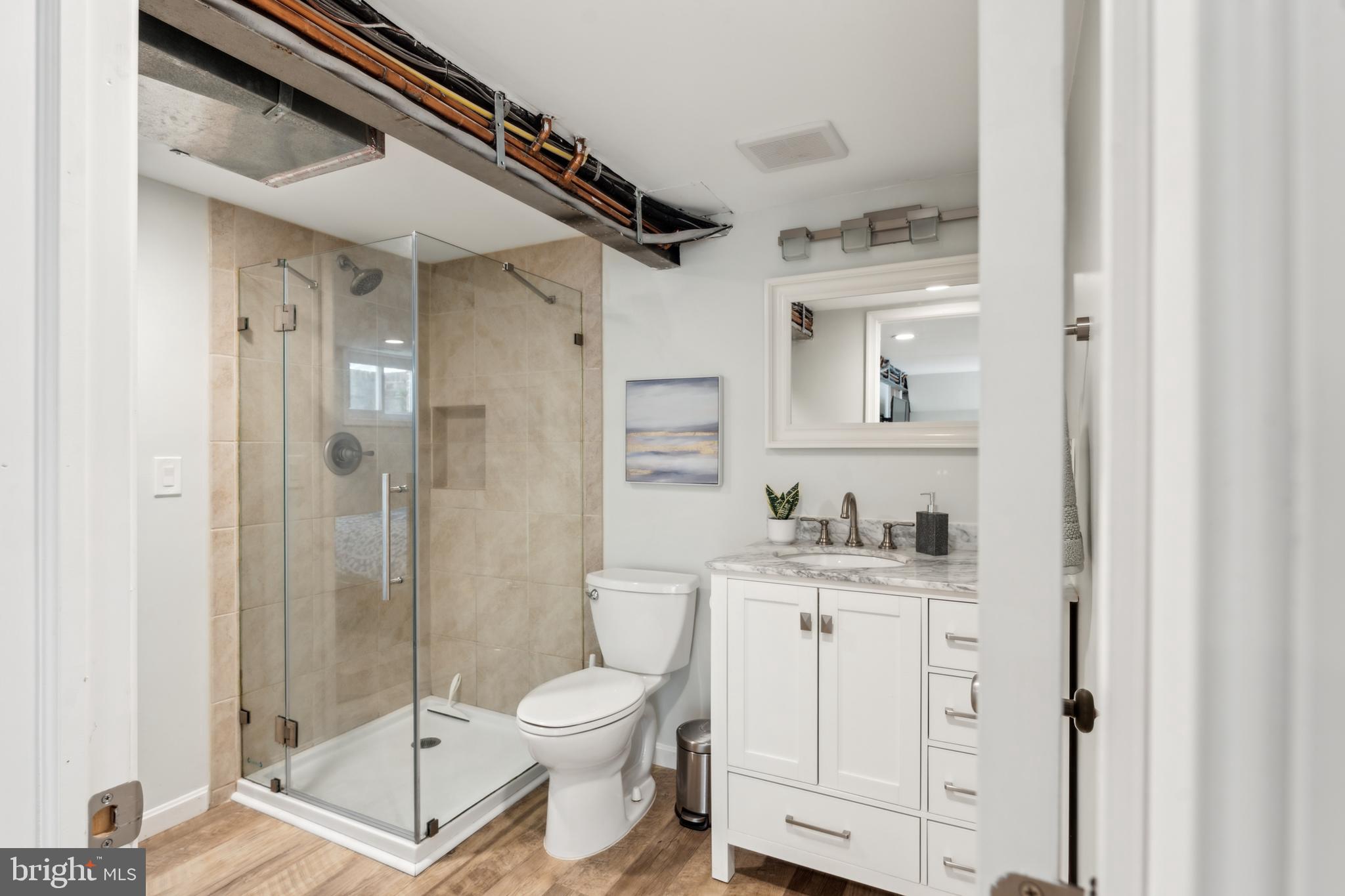 WOODSIDE PARK - Residential Lease