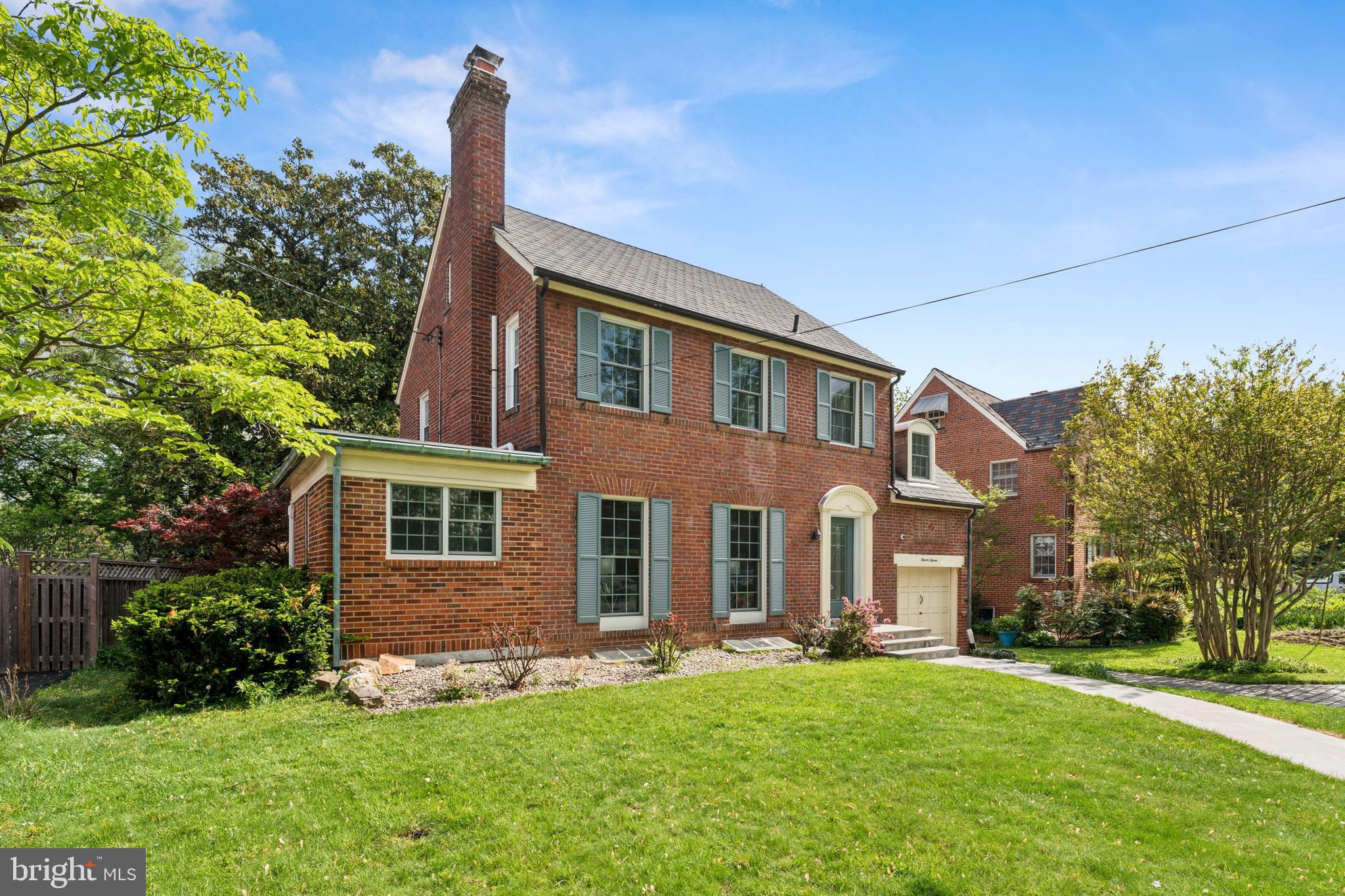 WOODSIDE PARK - Residential Lease