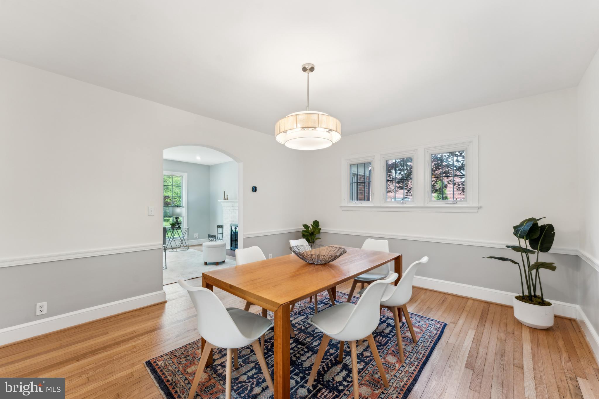 WOODSIDE PARK - Residential Lease