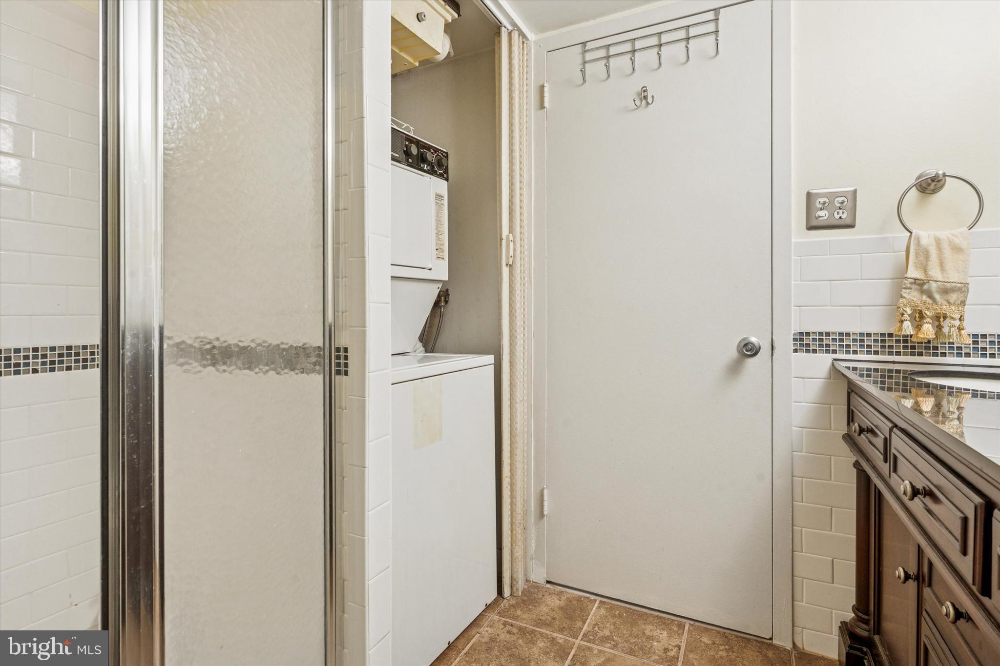 RIVER PARK - Residential