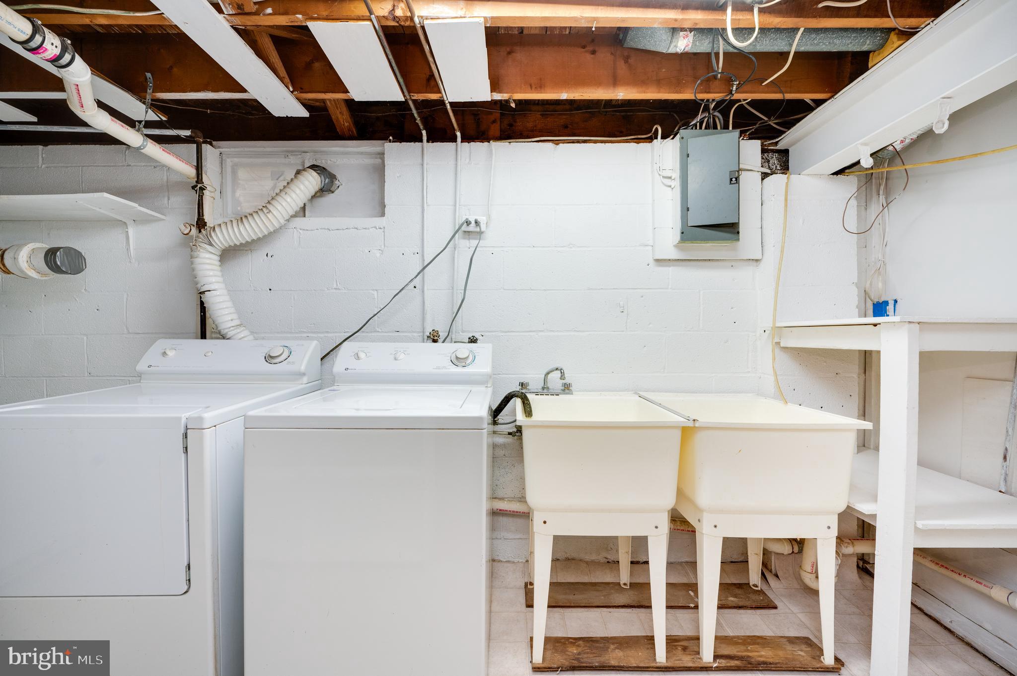 GREENFIELDS - Residential