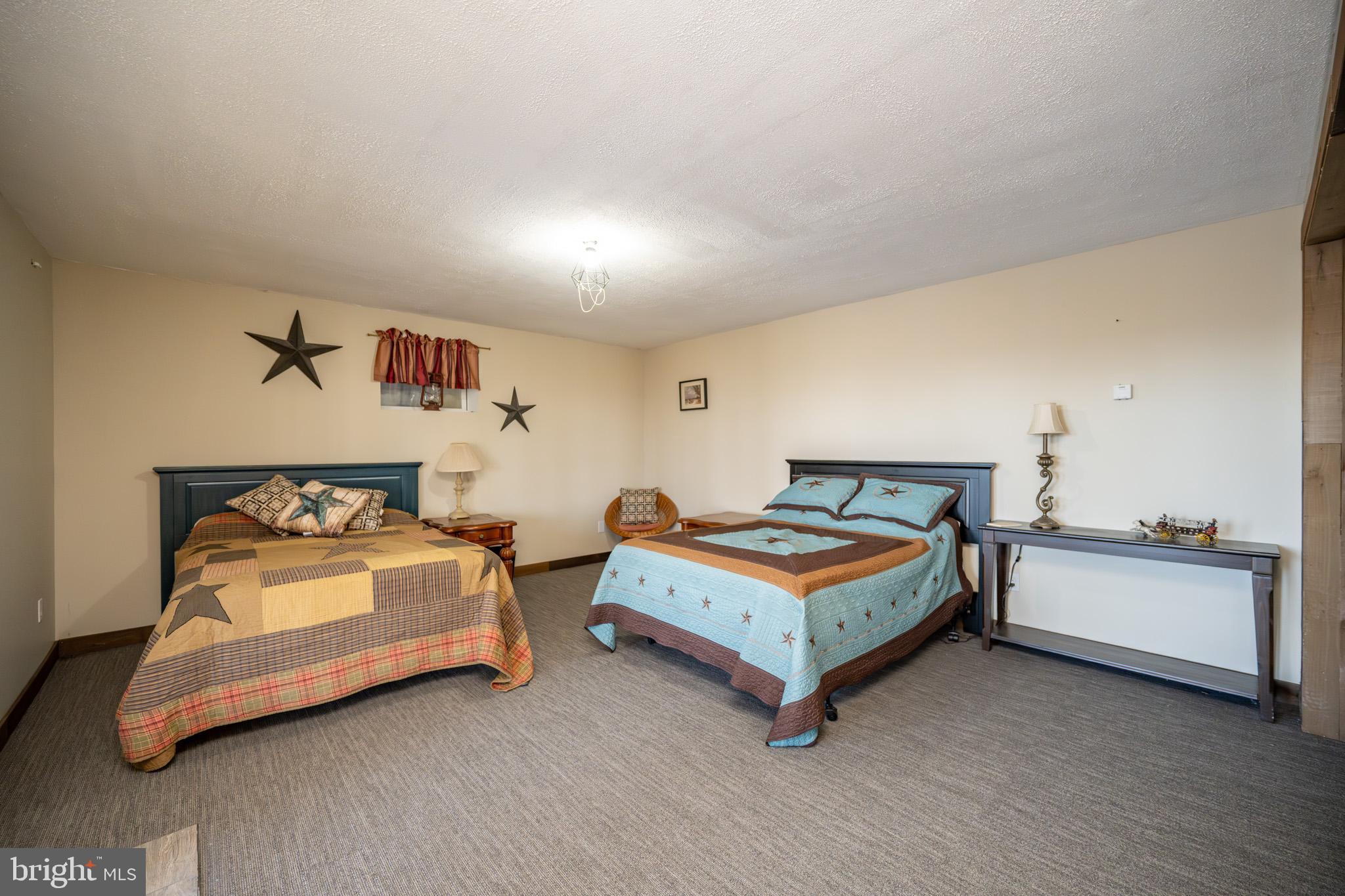 CHESTNUT GROVE - Residential