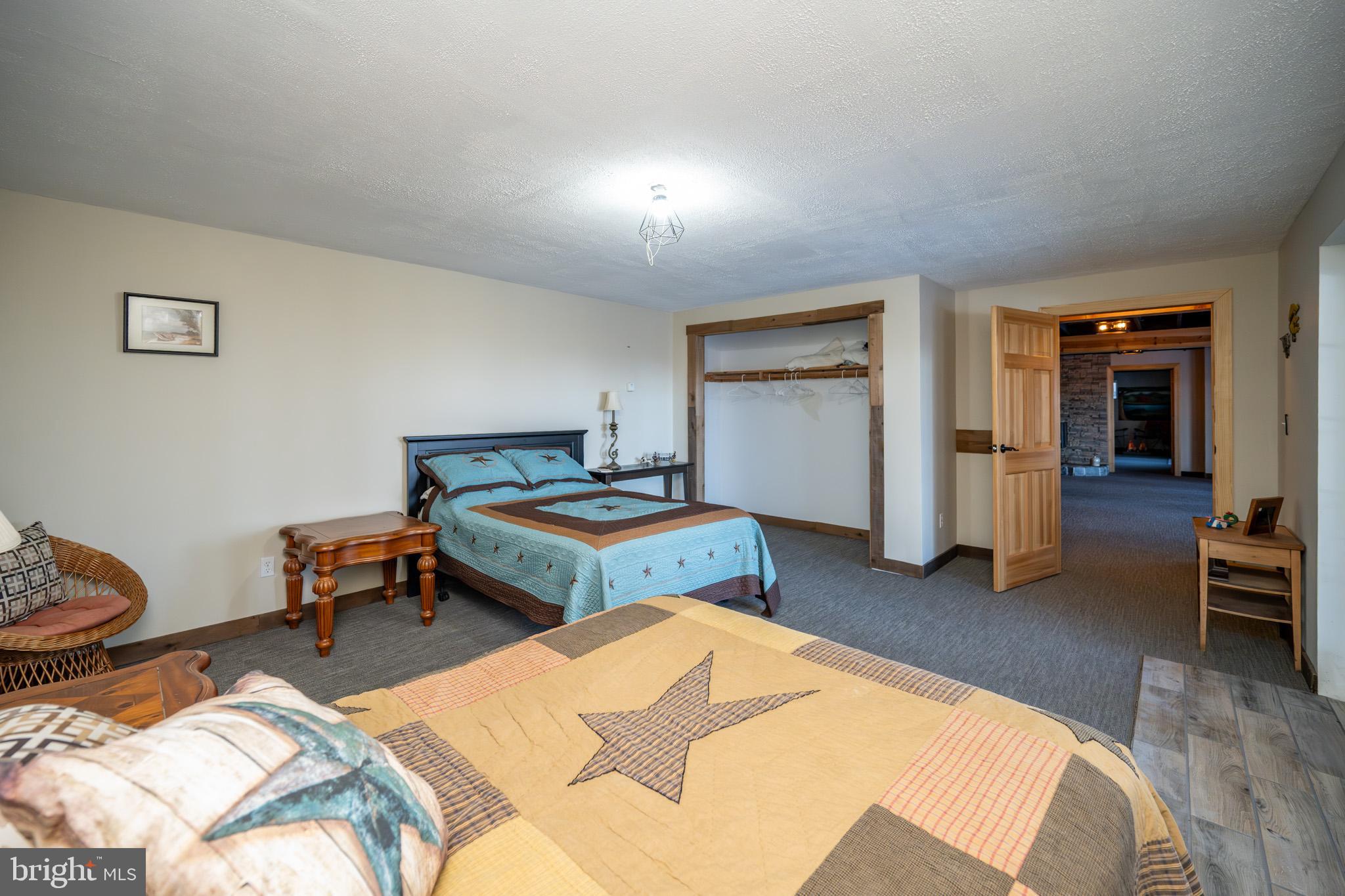 CHESTNUT GROVE - Residential