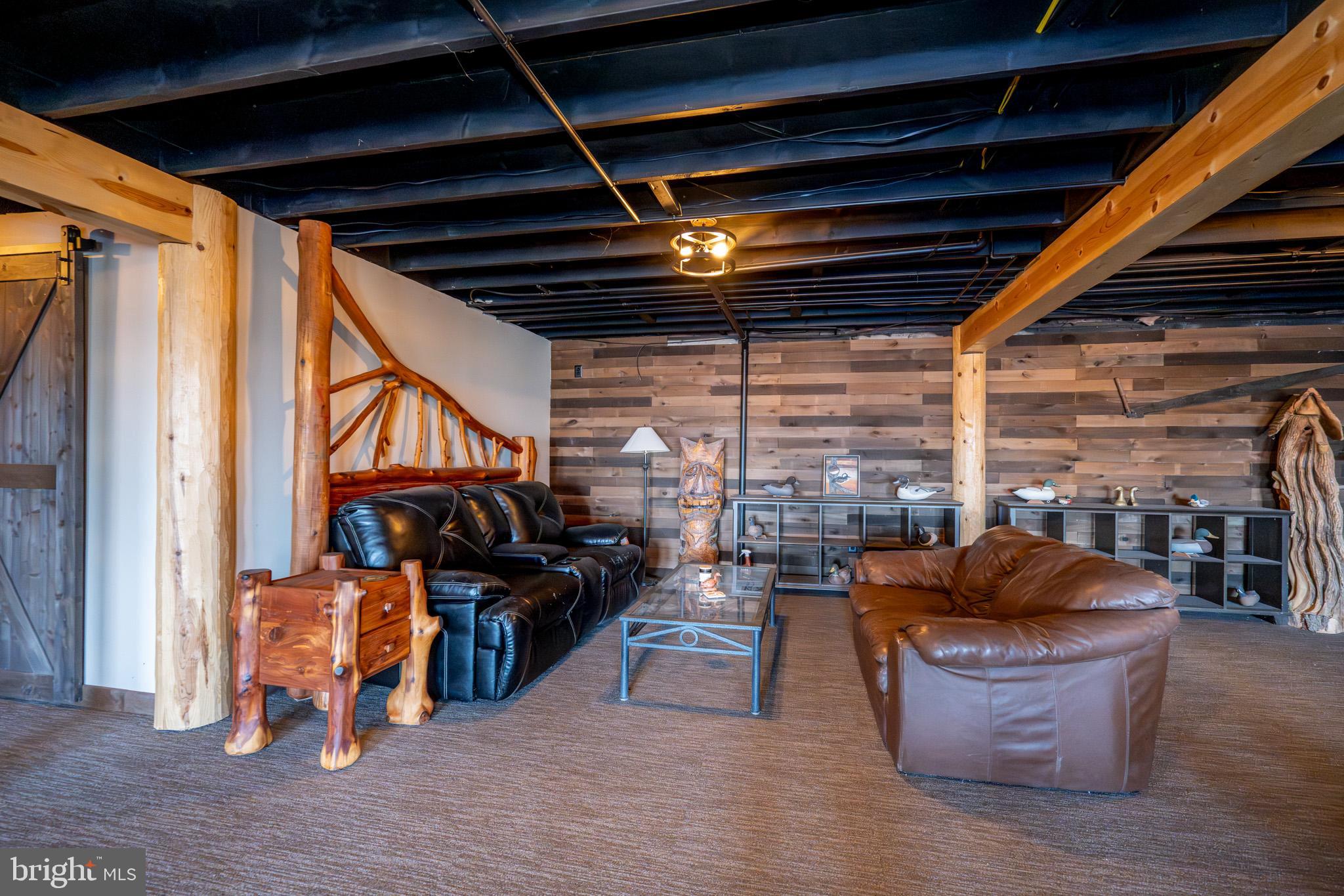 CHESTNUT GROVE - Residential