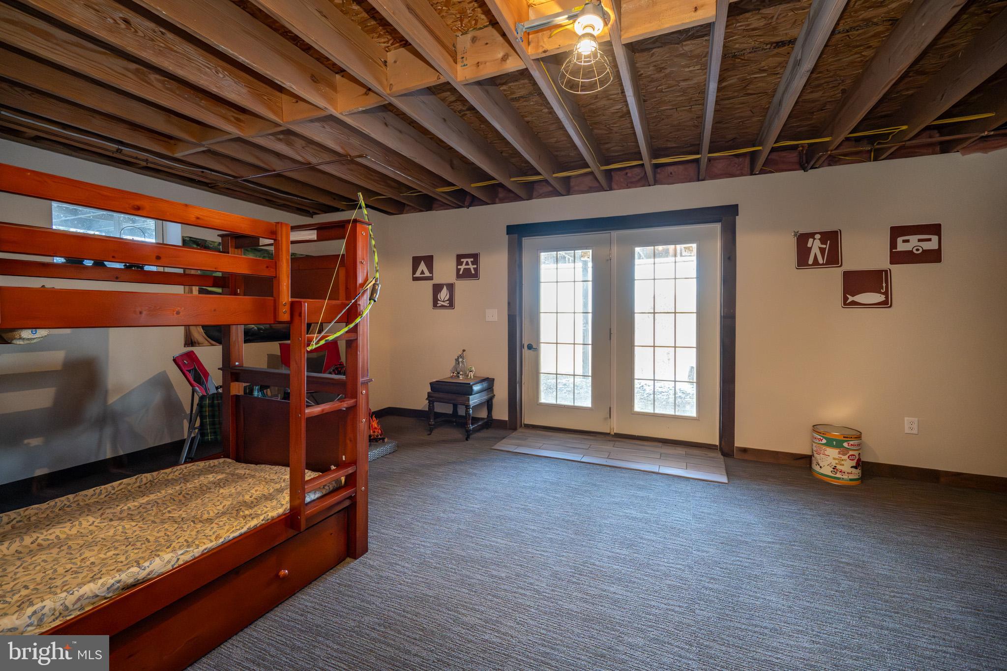 CHESTNUT GROVE - Residential