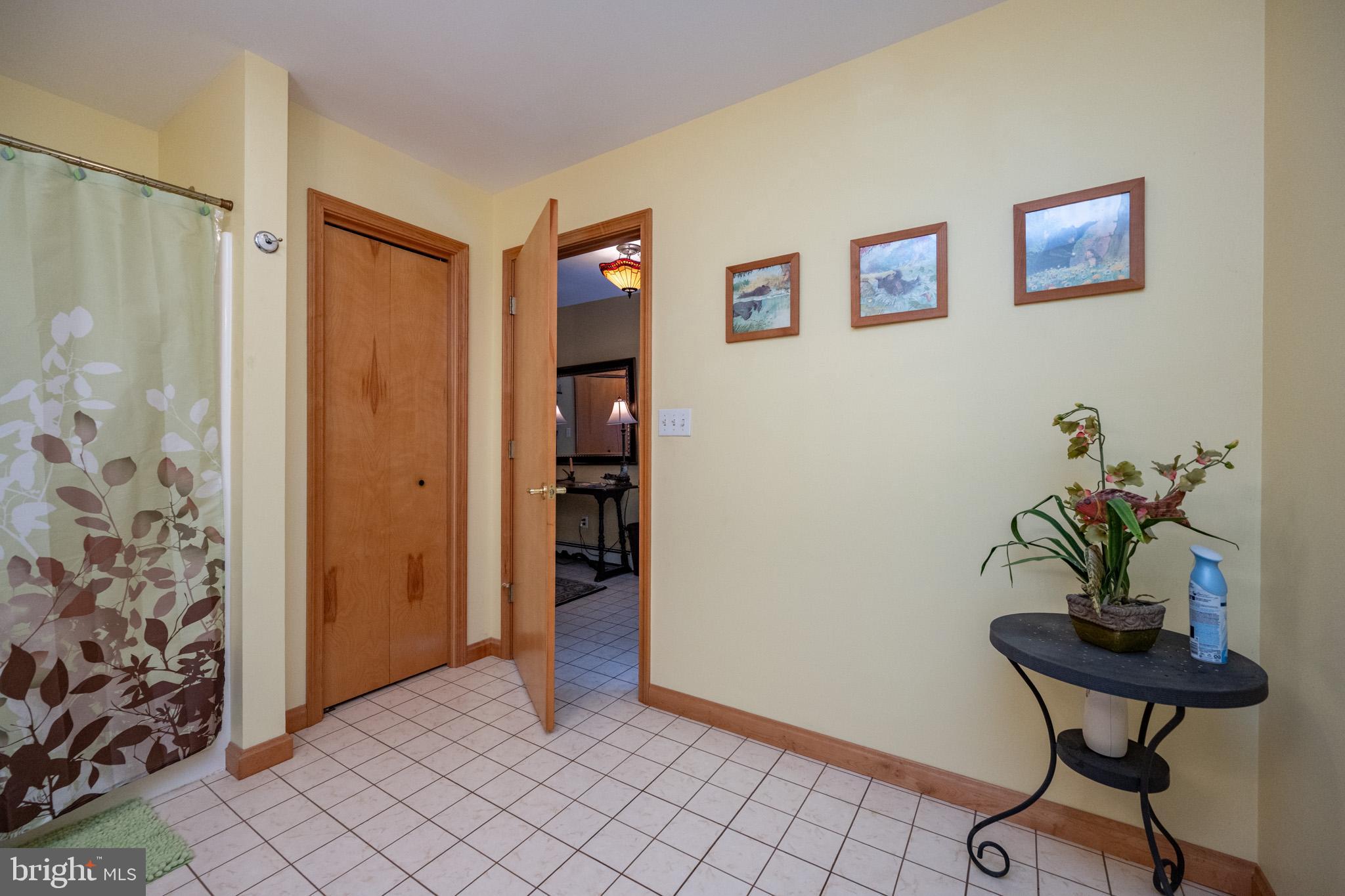 CHESTNUT GROVE - Residential