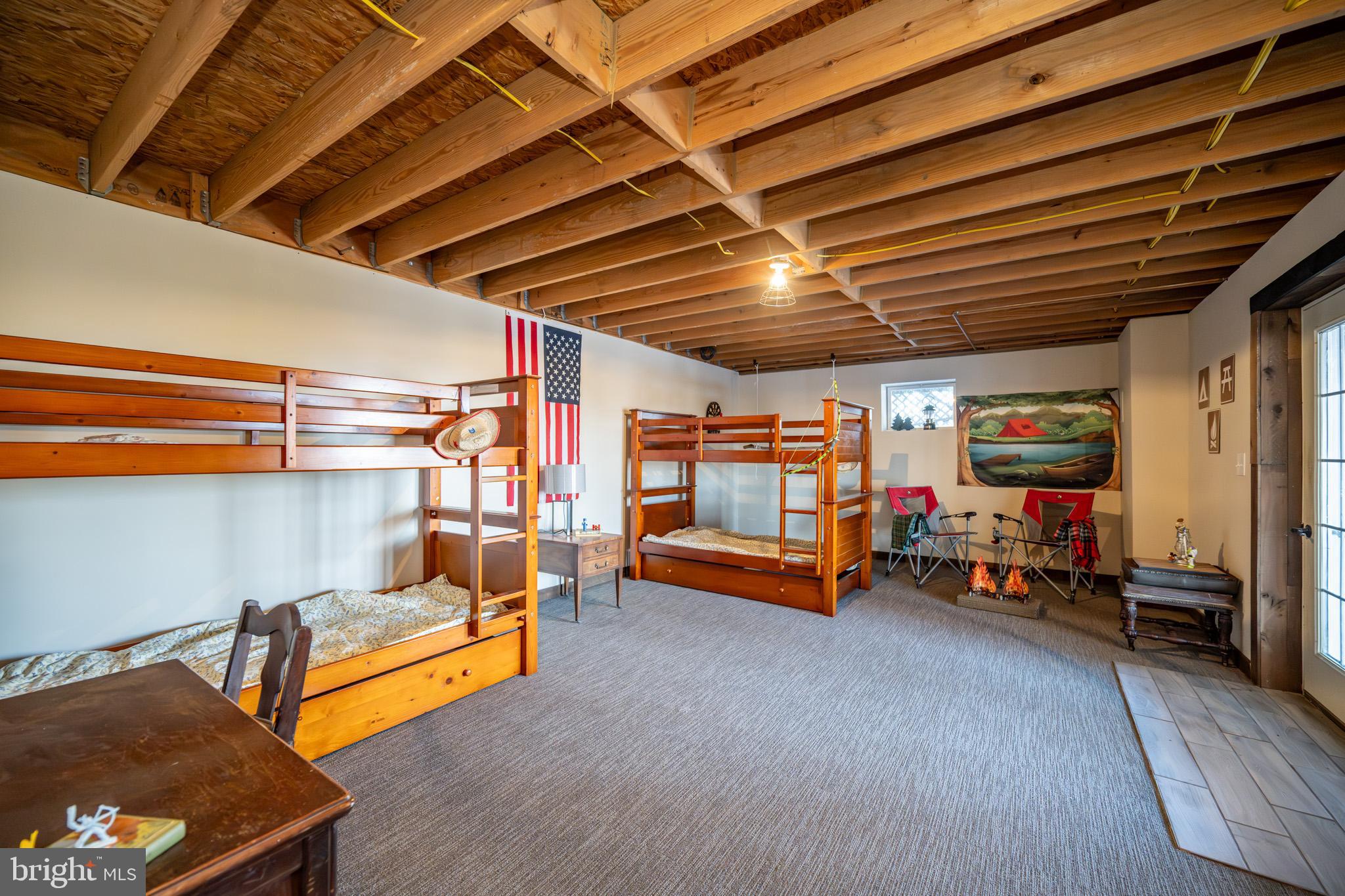 CHESTNUT GROVE - Residential