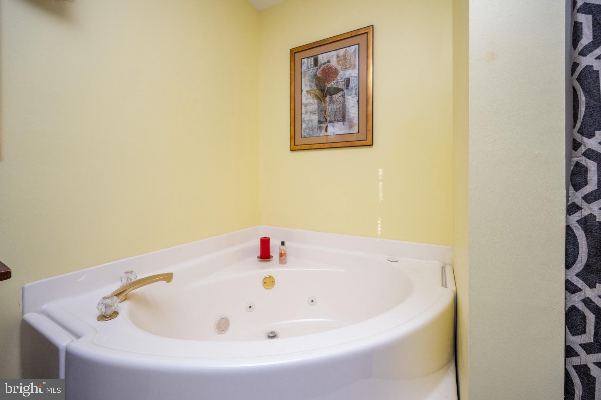 CHESTNUT GROVE - Residential