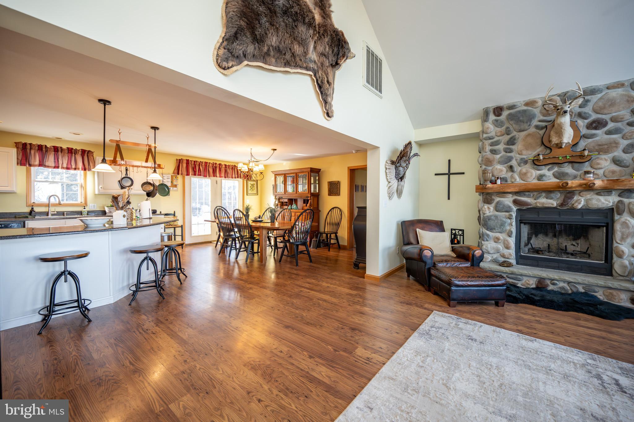 CHESTNUT GROVE - Residential