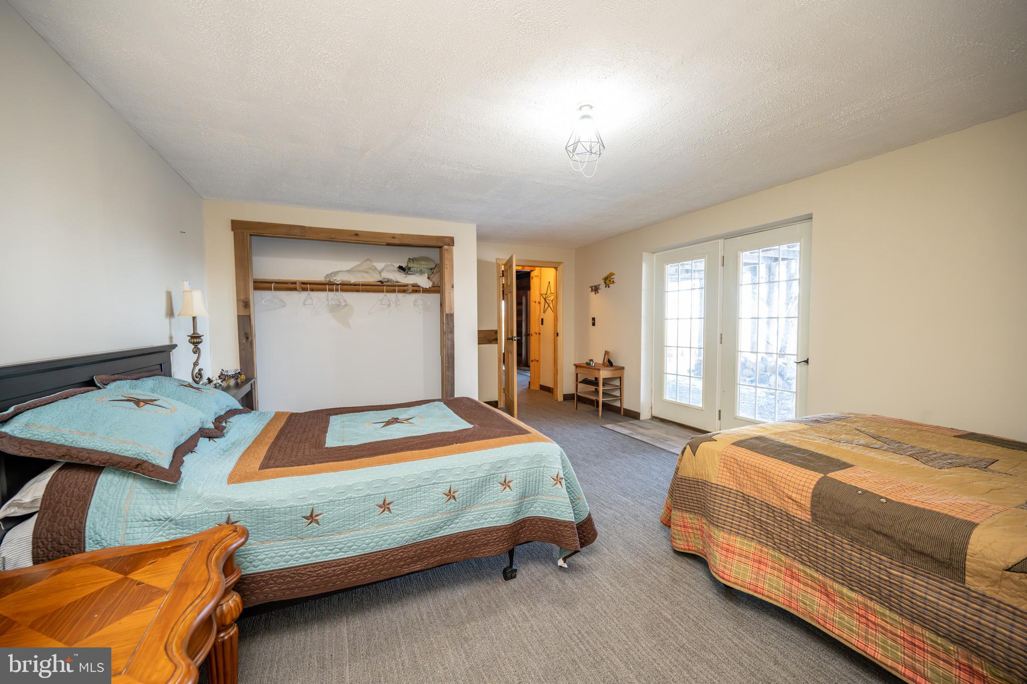 CHESTNUT GROVE - Residential