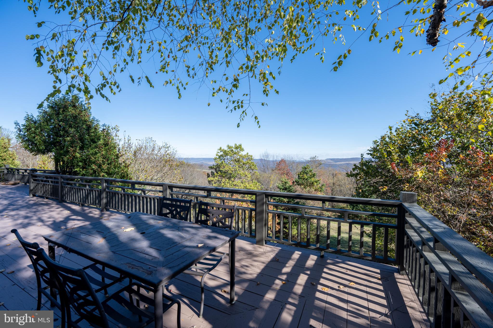 CHESTNUT GROVE - Residential