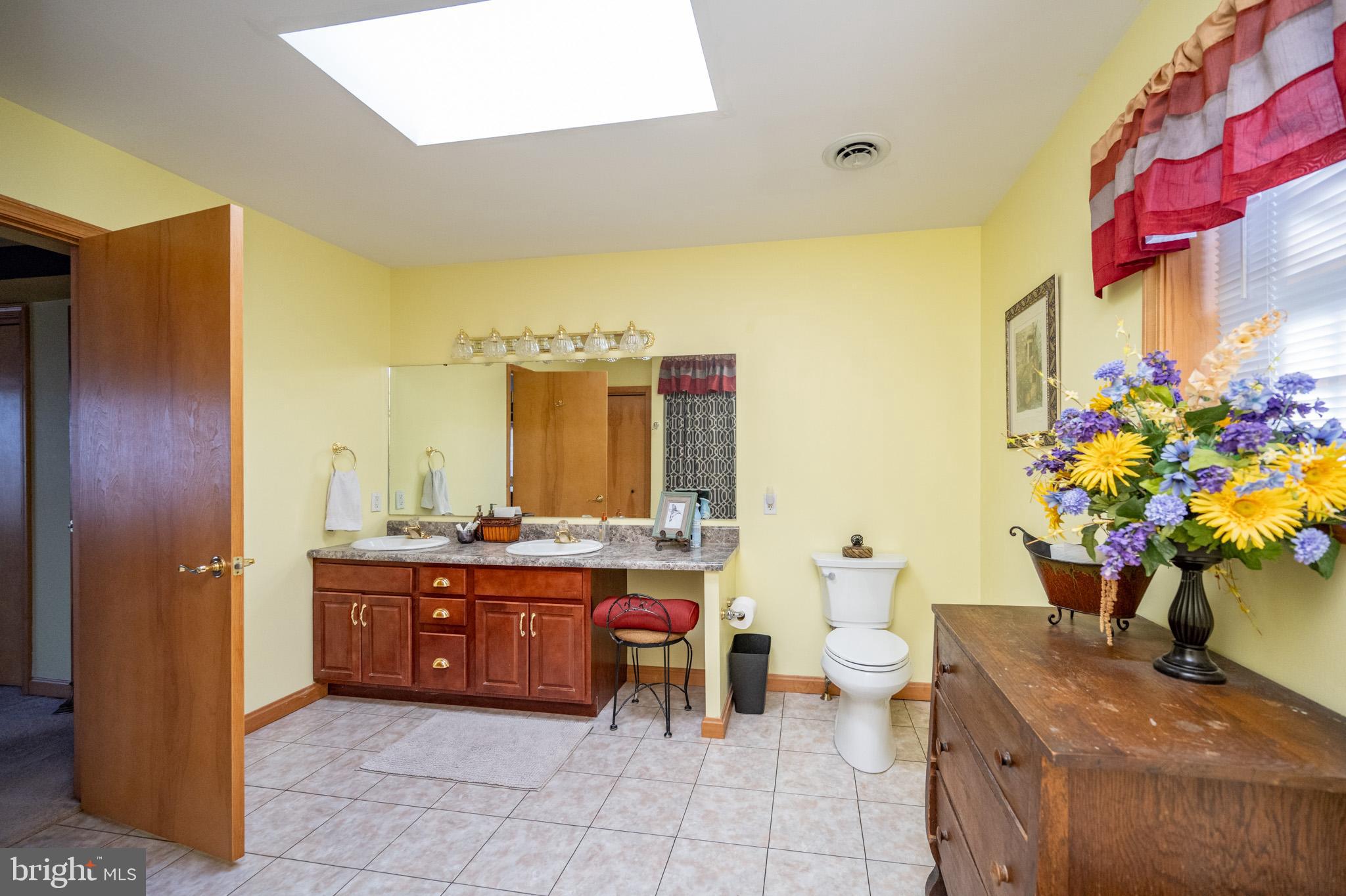 CHESTNUT GROVE - Residential