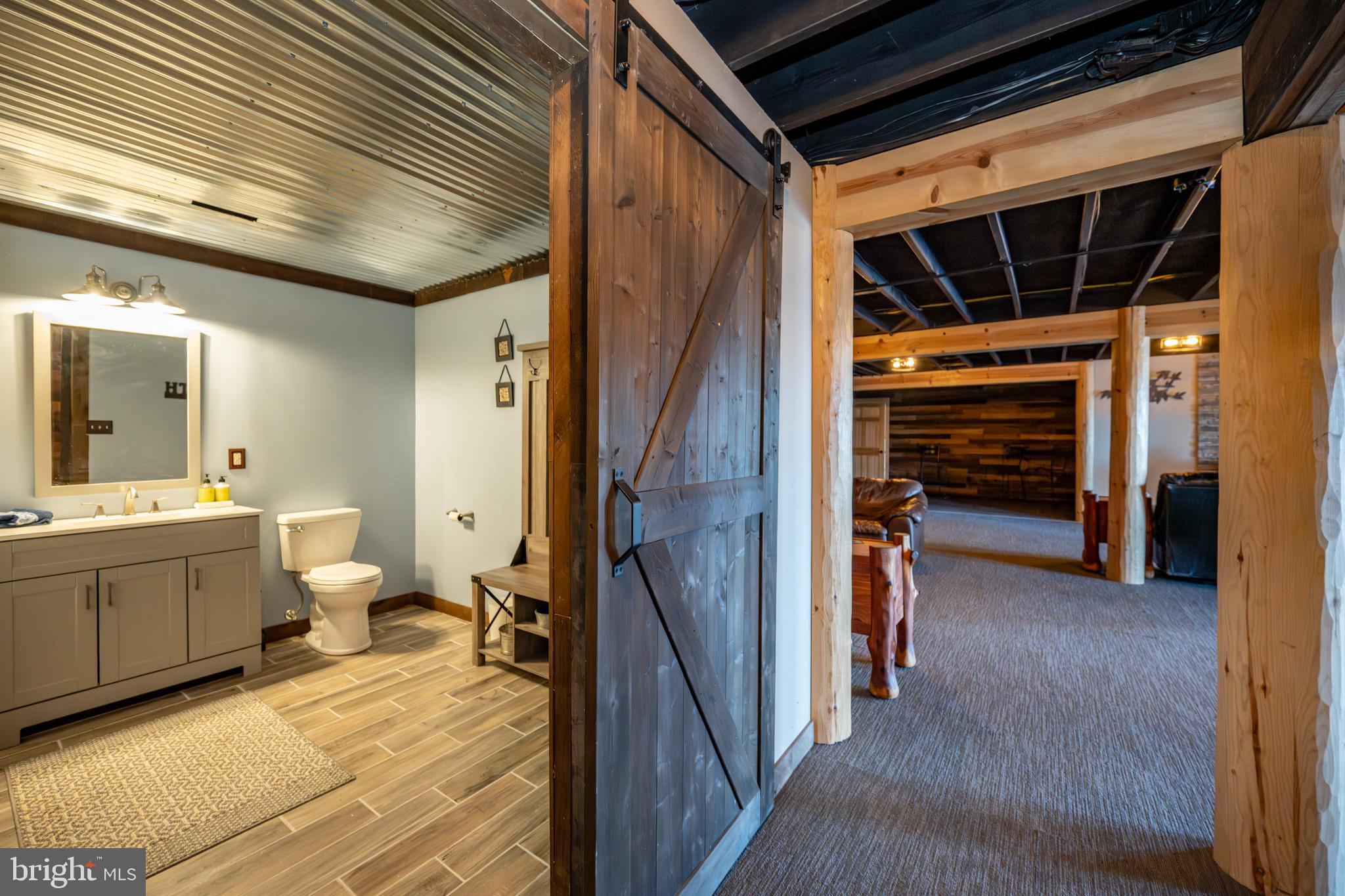 CHESTNUT GROVE - Residential