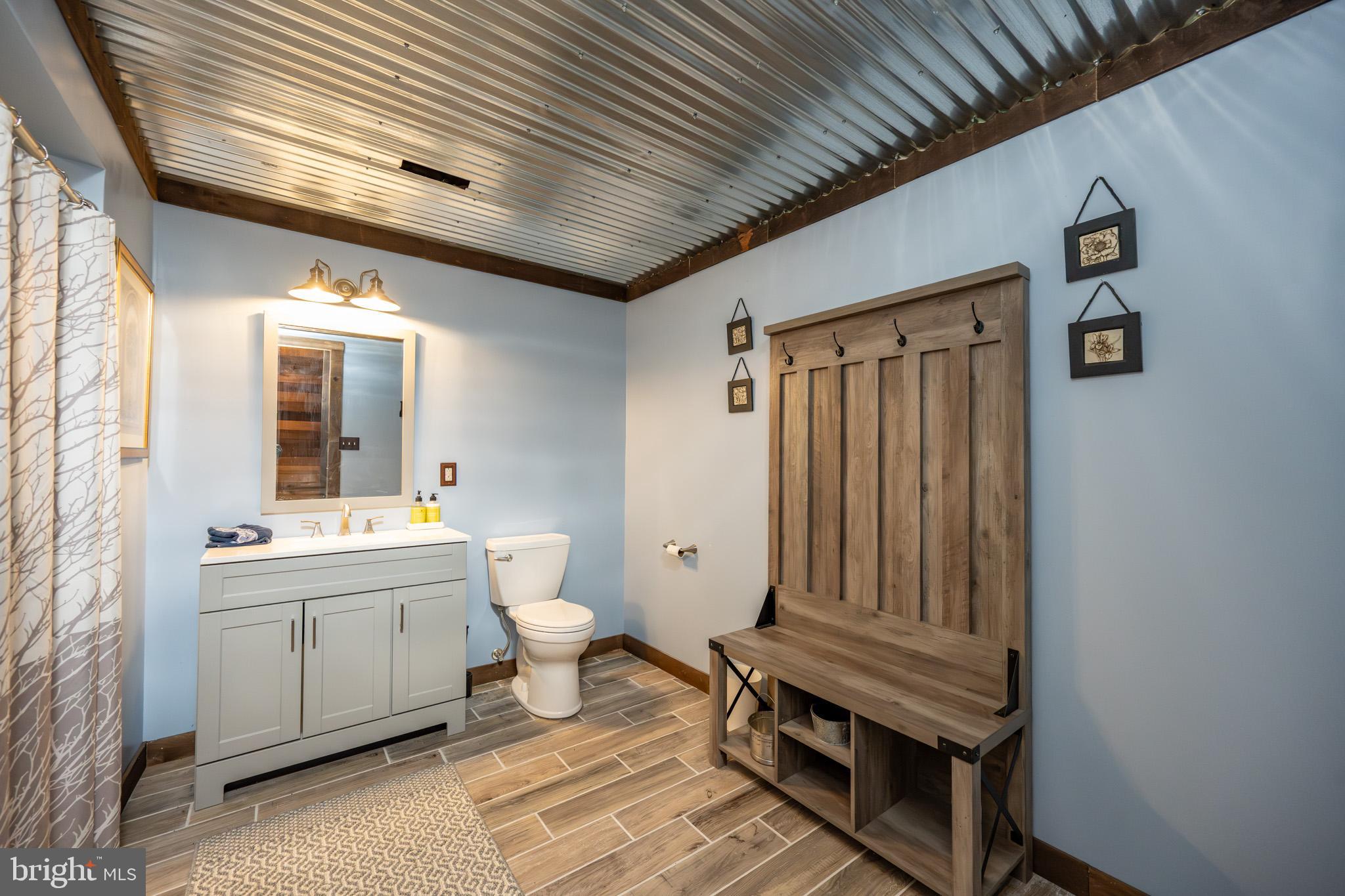 CHESTNUT GROVE - Residential