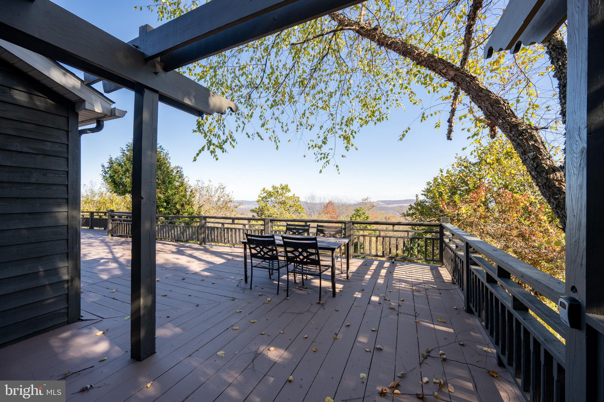 CHESTNUT GROVE - Residential