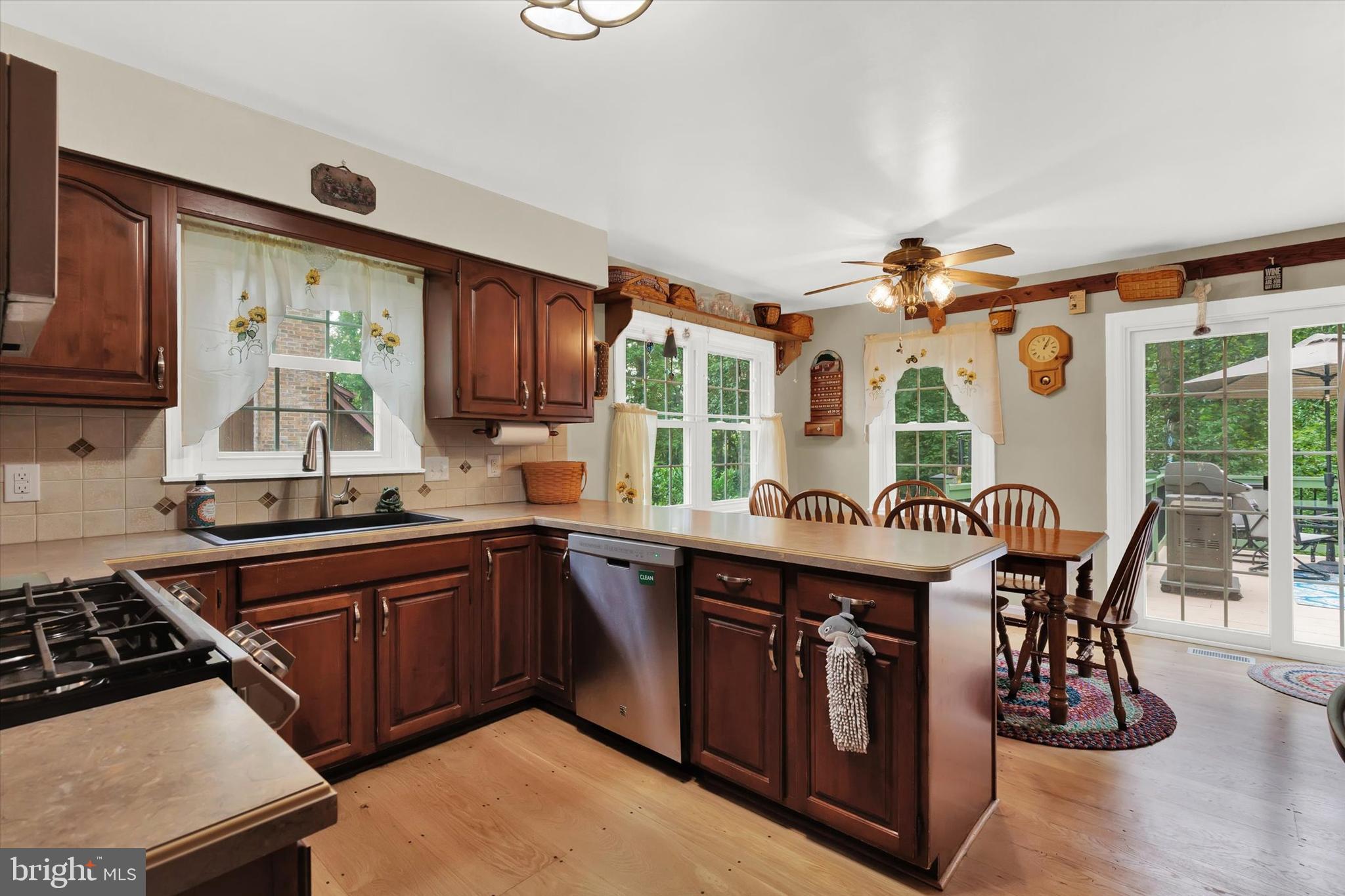 SPRINGETTSBURY TWP - Residential