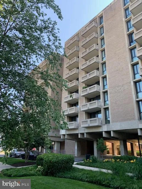 MLS: DCDC2254752