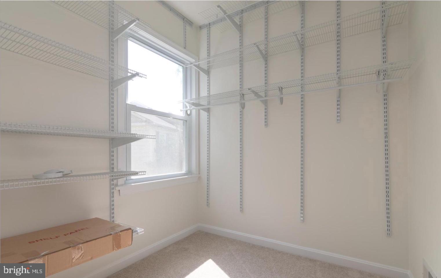 MANCHESTER LAKES - Residential Lease