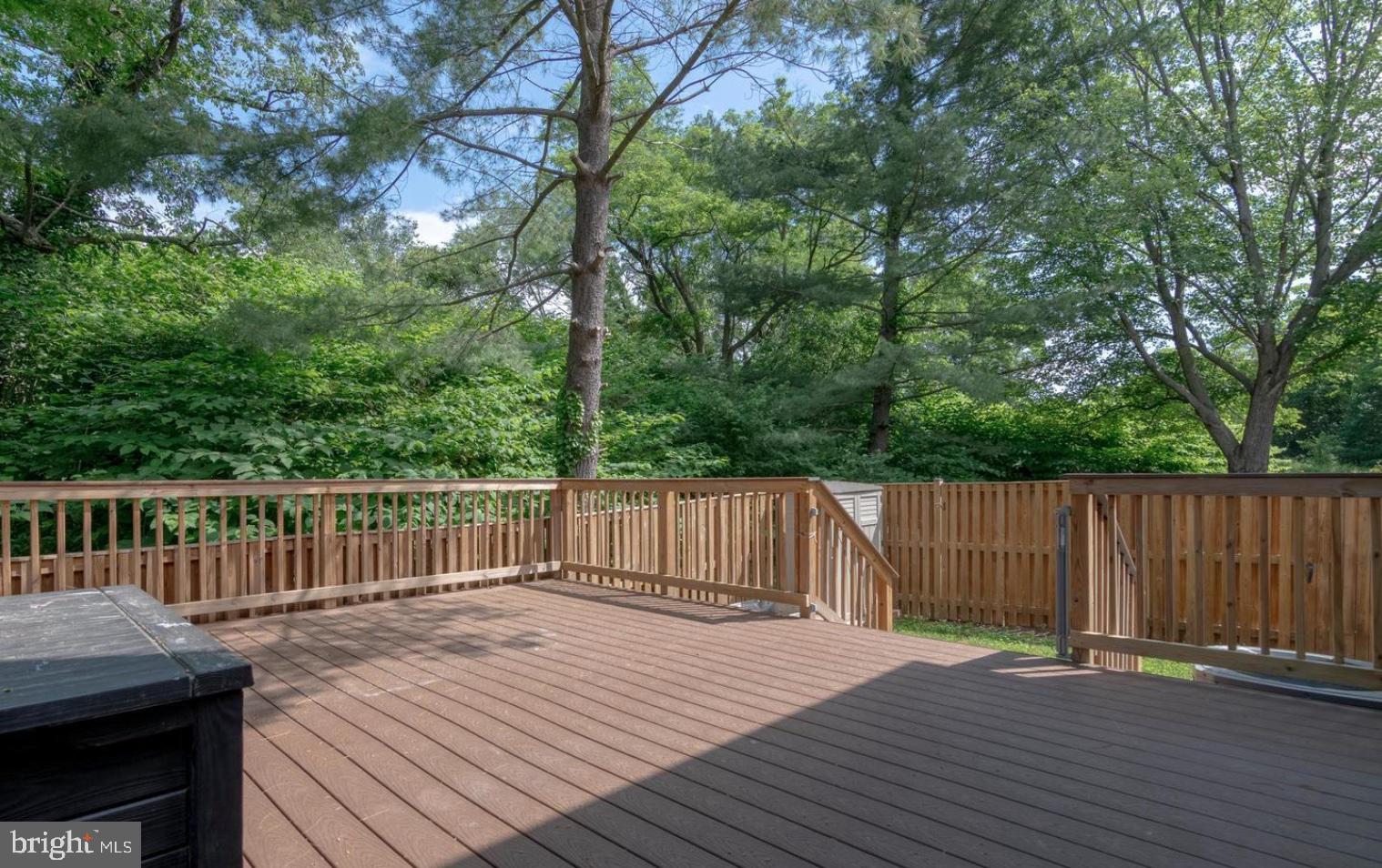 MANCHESTER LAKES - Residential Lease