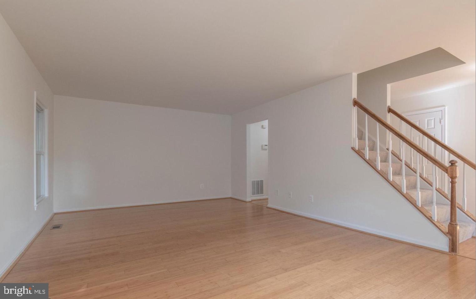 MANCHESTER LAKES - Residential Lease