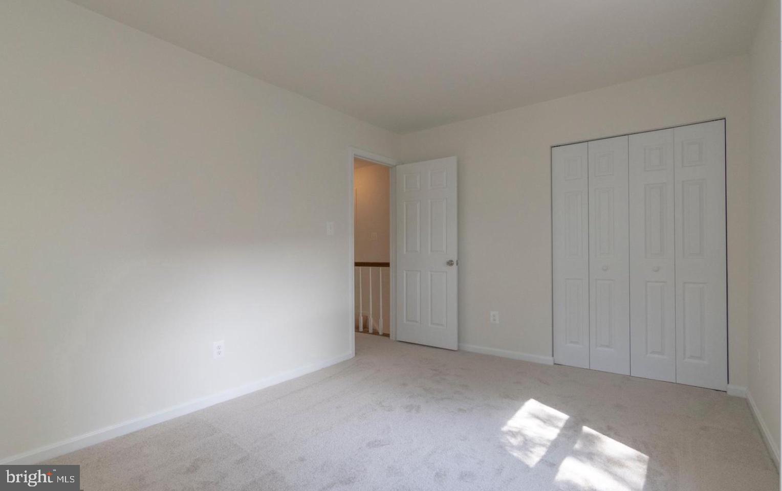 MANCHESTER LAKES - Residential Lease