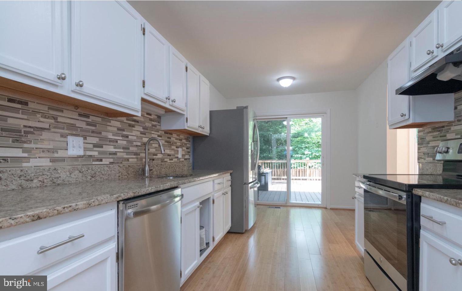 MANCHESTER LAKES - Residential Lease