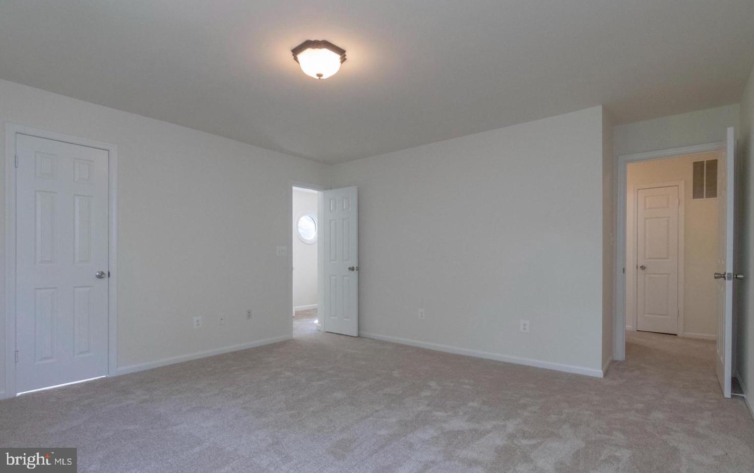 MANCHESTER LAKES - Residential Lease