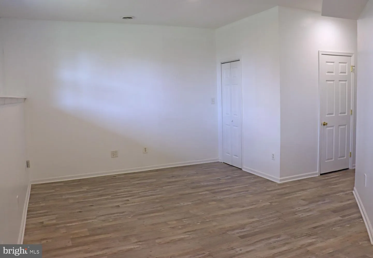 Wilmington, Delaware 19810, United States, 3 Bedrooms Bedrooms, ,4 BathroomsBathrooms,Residential,Pending,79820