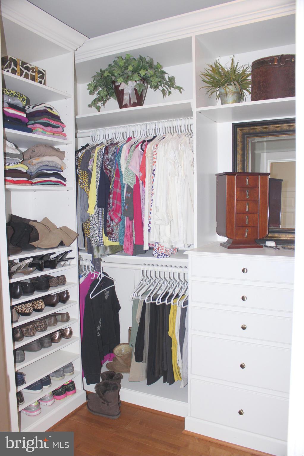 CEDAR CREST - Residential