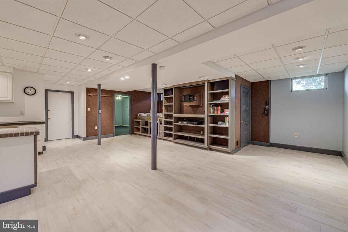 WEST ARLINGTON - Residential